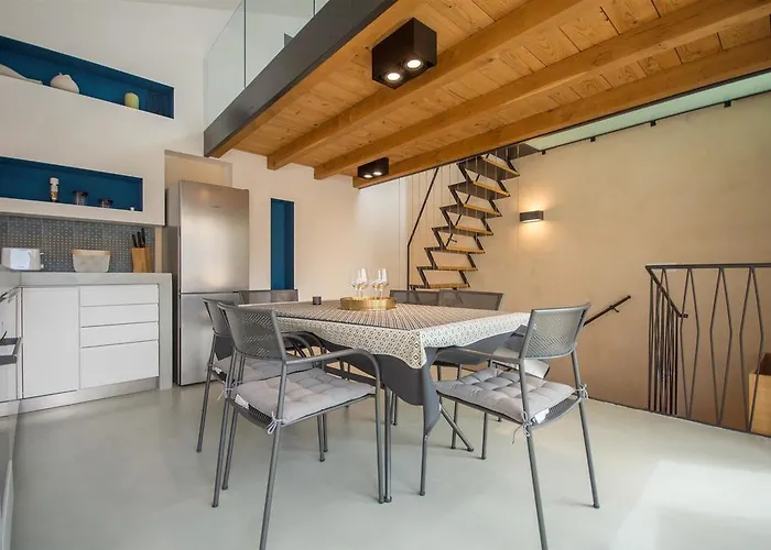 Stonehouse Sepia - 6 Ppl, Centre, Near Split Airport