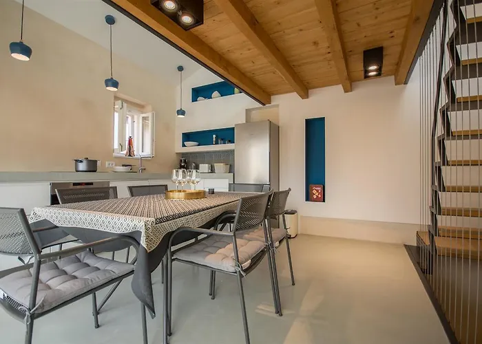 Stonehouse Sepia - 6 Ppl, Centre, Near Split Airport 度假居