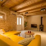 Stonehouse Sepia - 6 Ppl, Centre, Near Split Airport 特罗吉尔